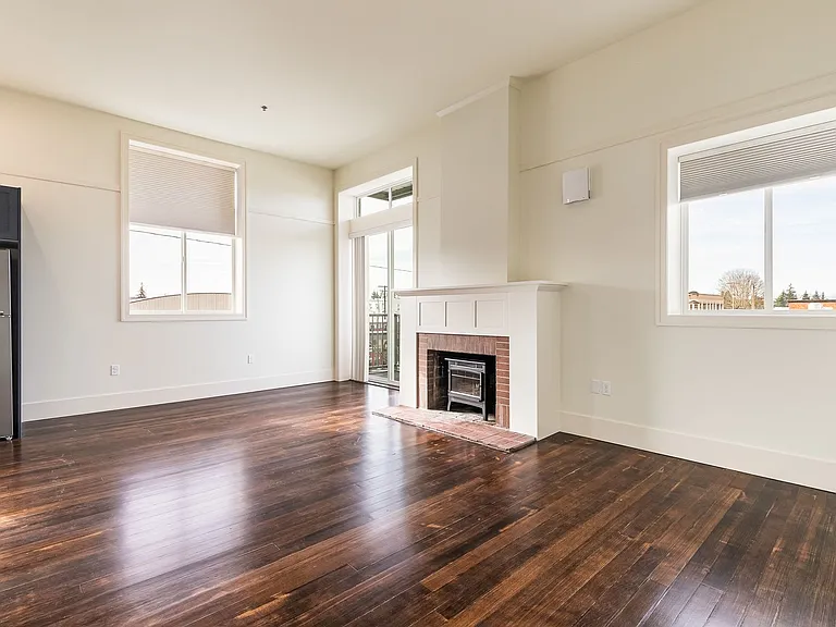 720 Murdock St — Photo 15