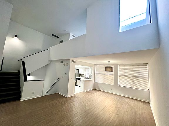 2nd image of 1610 Camden Ave #E
