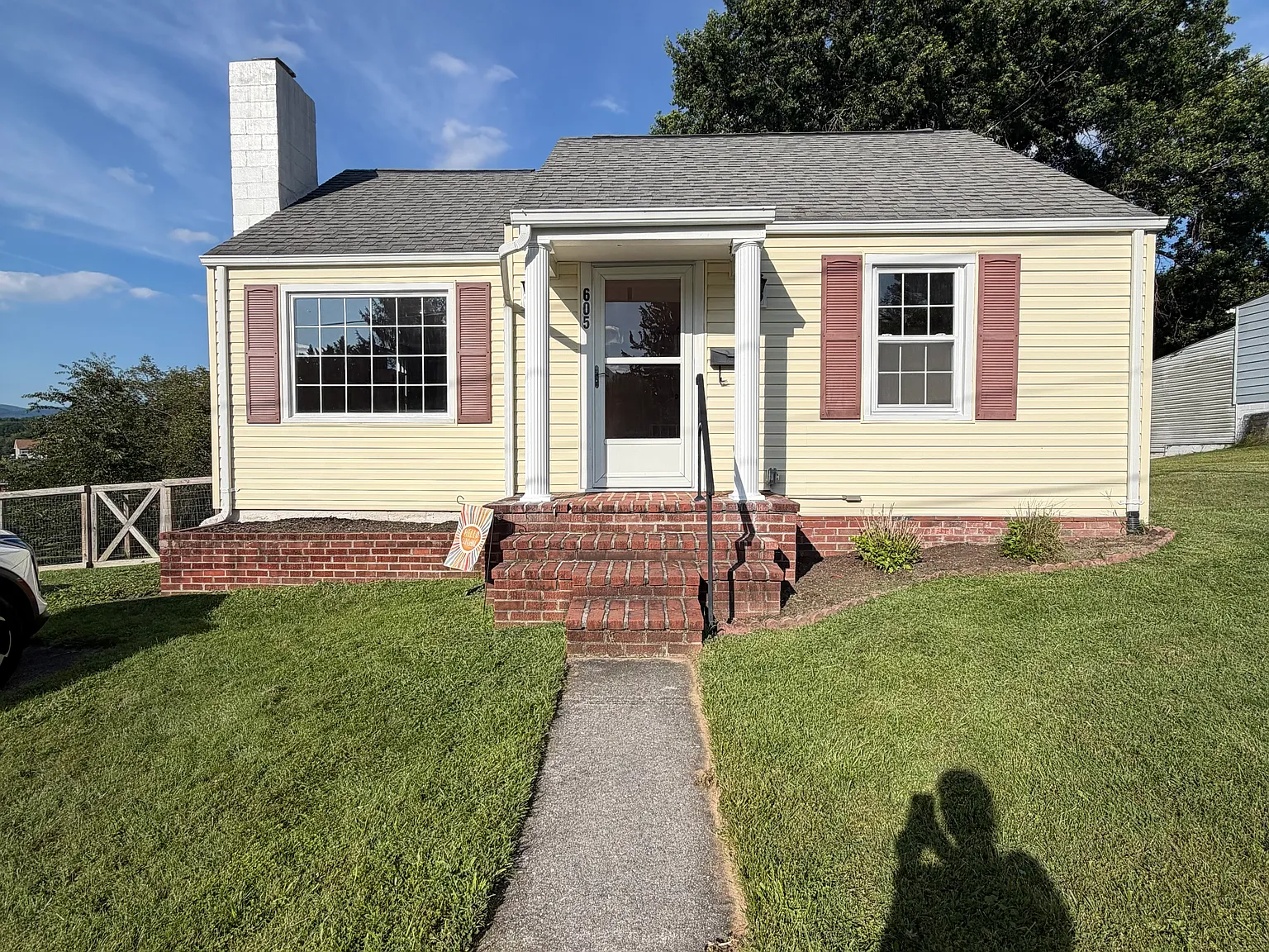 2 bed, 742 sqft, $1,400 — Photo 1