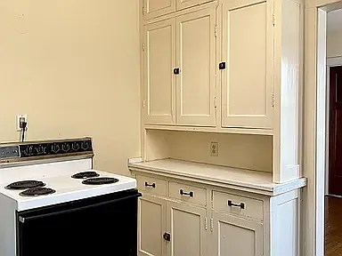 3070 N Oakland Ave #4 — Photo 15