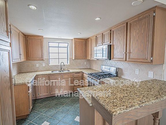 5th image of 18215 Flynn Dr Unit 124