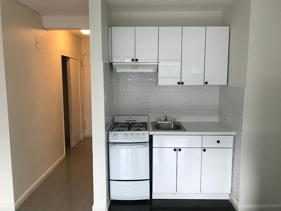 1st image of 10915 37th Ave APT 11B