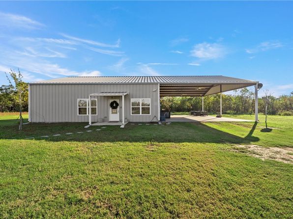 5839 S 3rd St, Waco, TX 76706