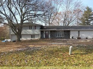 12535 Corey Rd, Carlyle, IL 62231