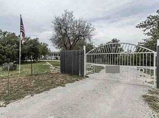 1401 Advance Rd, Weatherford, TX 76088