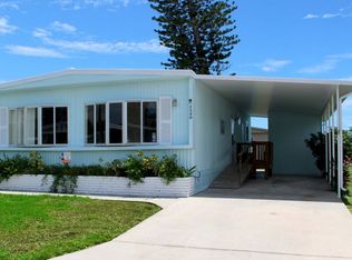2340 Fremont Dr, Sarasota, FL 34238