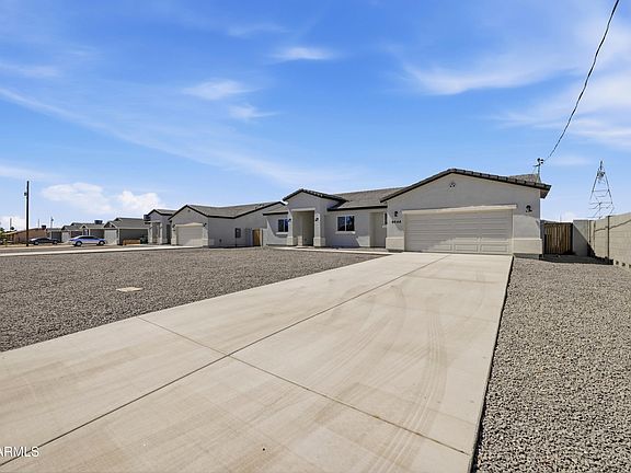 4th image of 9648 E BOISE Street
