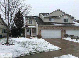 2916 Marfitt Rd, East Lansing, MI 48823