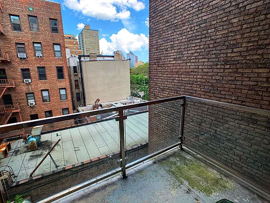 Rented by Highline Residential | media 3