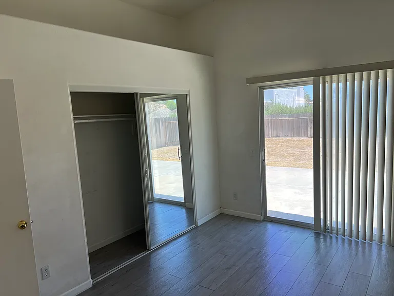 830 Aurora Way — Photo 13