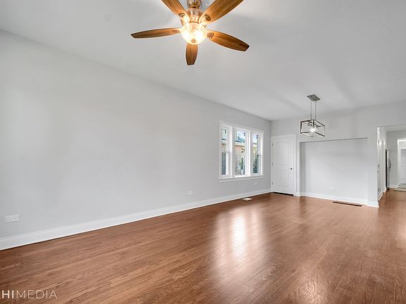 3rd image of 5724 W Warwick Ave