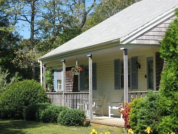 2nd image of 647 Riverview Drive