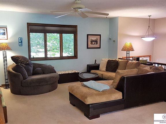 4th image of 5011 S 147th St
