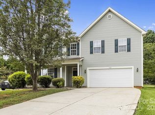 7010 Winter Garden Dr, Concord, NC 28025