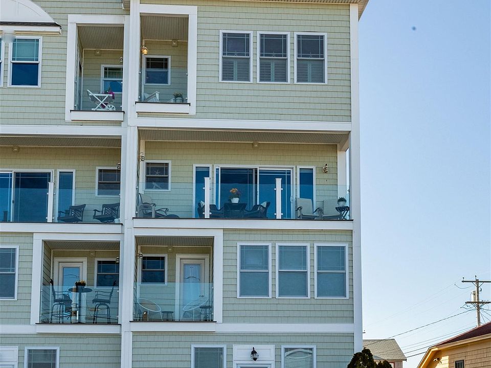 1st image of 33 Ocean Boulevard #12