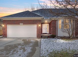 44136 Orion Dr, Sterling Heights, MI