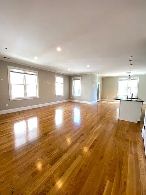 2 bed, $4,450 — Photo 2