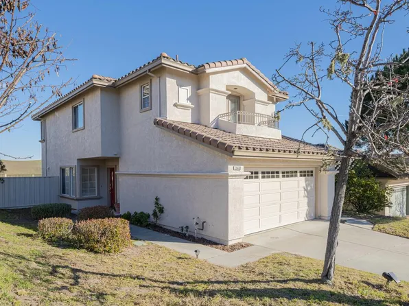 26490 Honor Ln, Salinas, CA 93908