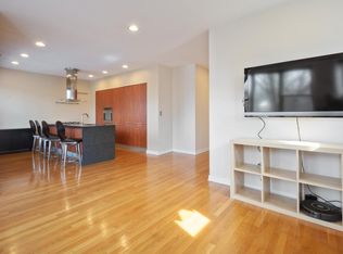 1655 N Fairfield Ave APT 301, Chicago, IL 60647