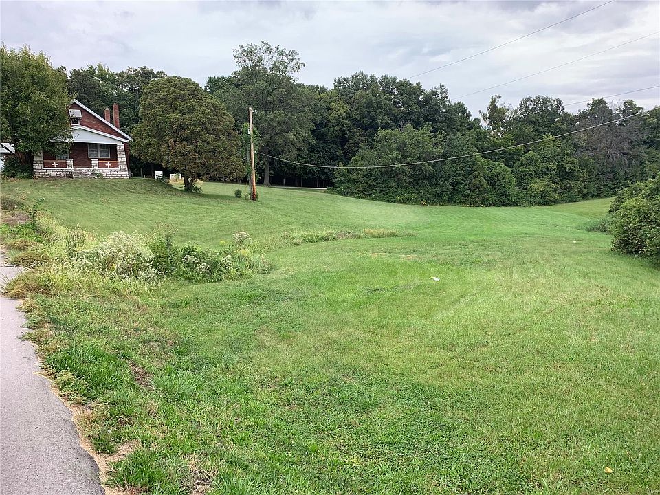 2nd image of 5329 Lemay Ferry Rd