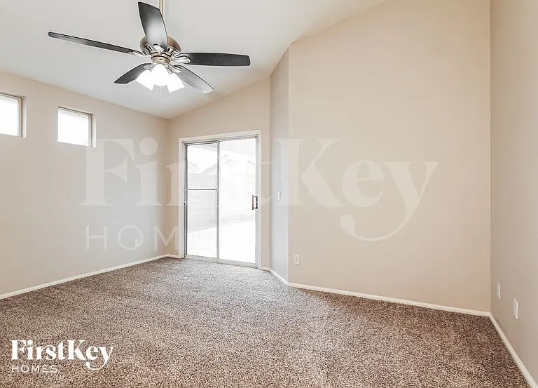 15615 W Watkins St — Photo 8