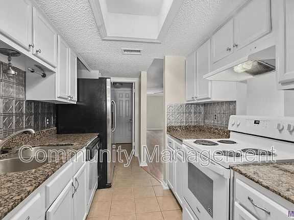 2nd image of 4365 Jefferson Woods Dr