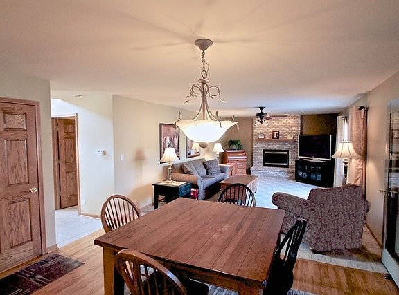 4th image of 13413 Blackstone Ln