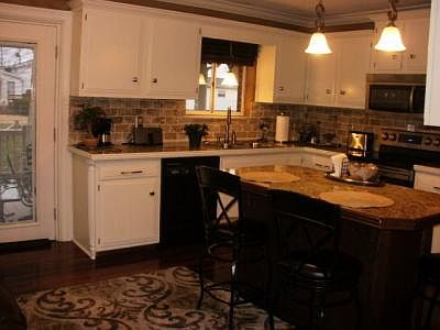 3rd image of 102 Ashworth Dr