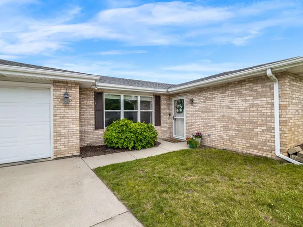 508 Fir Ct NW, Demotte, IN 46310