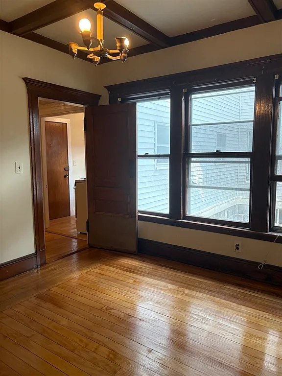 1 bed, 1.0 bath, 9999 sqft, $2,100 — Photo 3