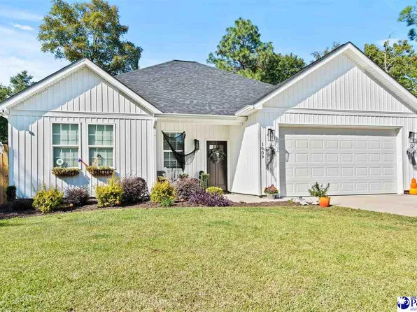 1609 Baywood Cir, Hartsville, SC 29550