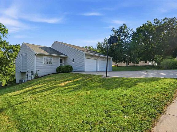 2nd image of 1945 S Ridge Dr