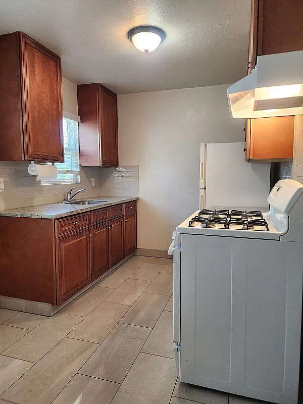 1 bed, 750 sqft, $2,395 — Photo 1