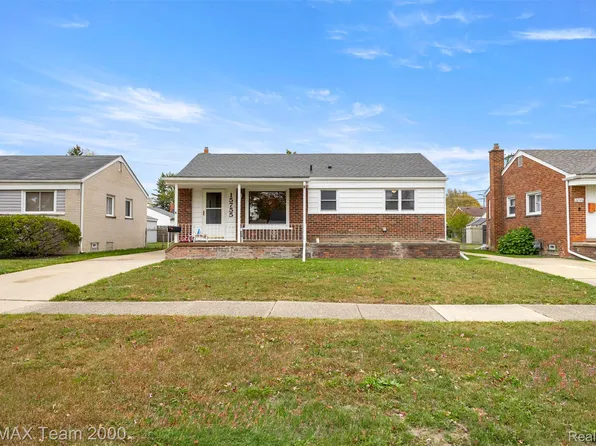 15755 Cameron St, Southgate, MI 48195