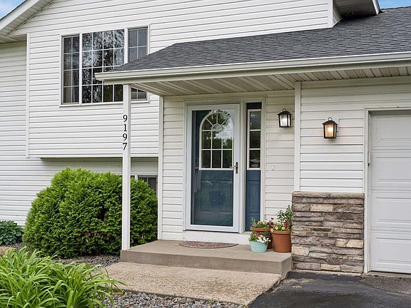 2nd image of 9197 Fallon Dr NE