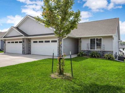 914 Prairie View Dr, West Branch, IA, 52358