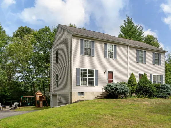 7 Grebenstein Drive, Newton, NH 03858