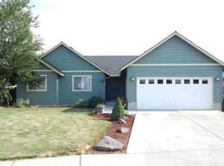 2922 SW Peridot Ave, Redmond, OR 97756