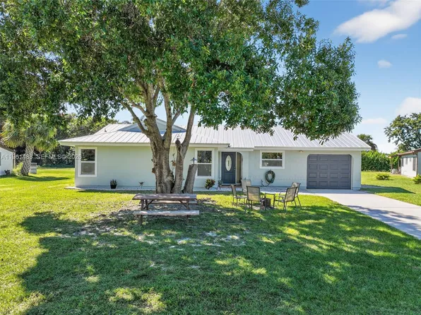 1610 SE Burning Ln, Port Saint Lucie, FL 34952