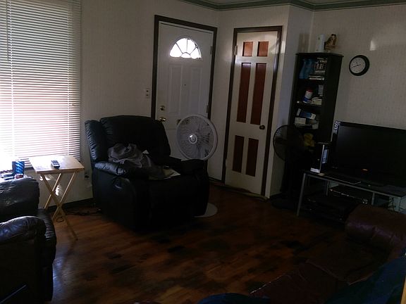 5th image of 4415 W 139th St