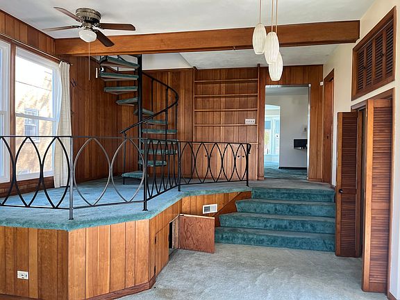 5th image of 2222 S 15th Ave