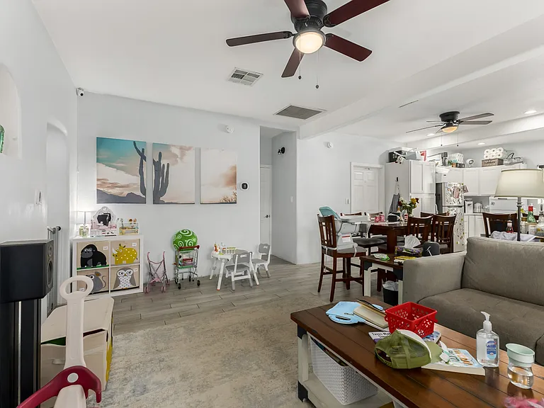 2321 E 6th St #1 — Photo 4