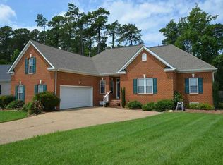 3 Gibbs Ct, Hampton, VA 23664