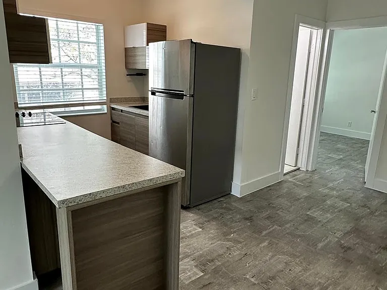 130 Antiquera Ave — Photo 3