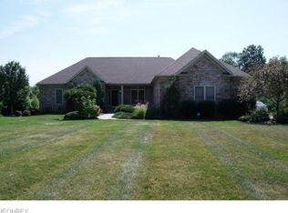 2285 Catherines Overlook Dr, Medina, OH 44256
