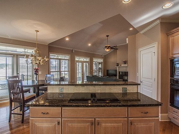 4th image of 1340 Parks Mill Dr