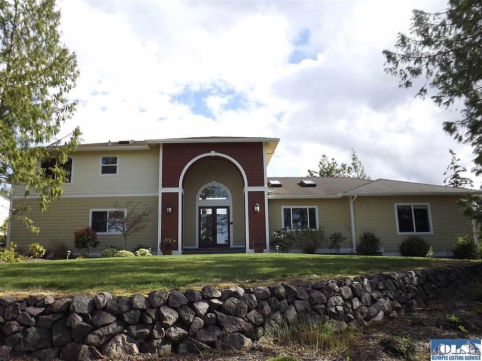 1st image of 10 Park Forest Dr