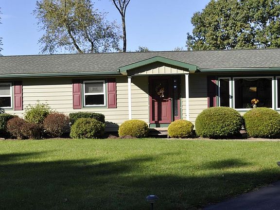 2nd image of 316 Sterling Dr