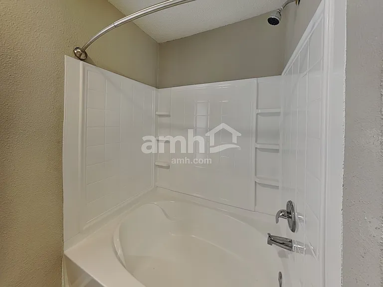 5793 Amber Ln — Photo 13