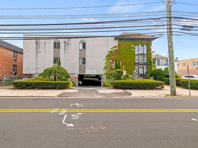 697 Cove Road APT 2A, Stamford, CT, 06902